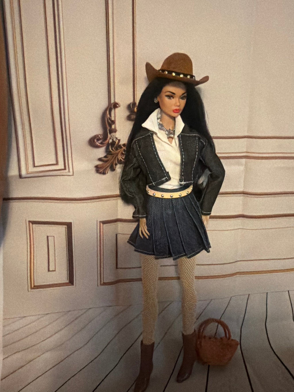 New Jean jacket, white top, blue dream skirt, and put accessories and free gift 🎁