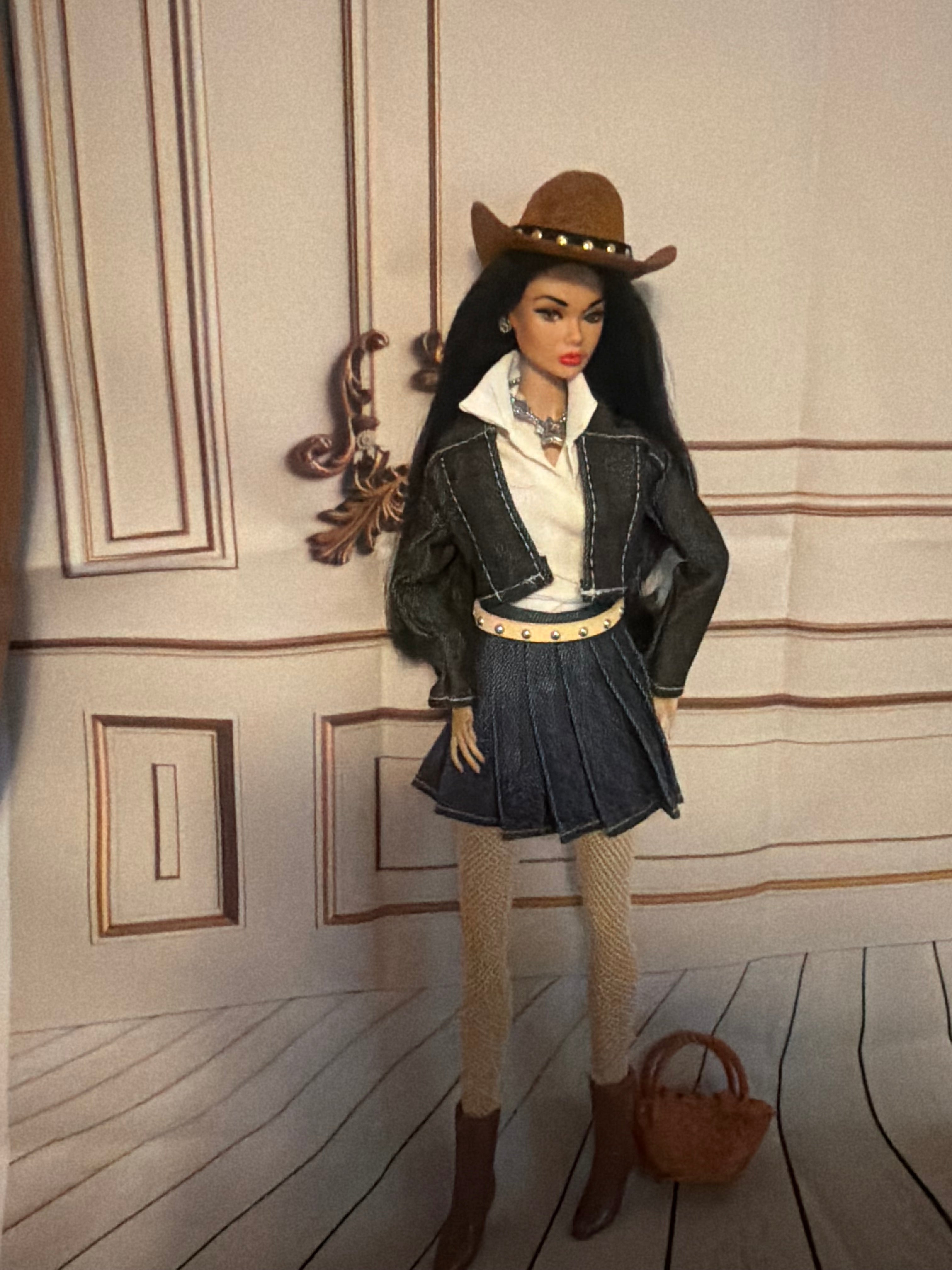 New Jean jacket, white top, blue dream skirt, and put accessories and free gift 🎁