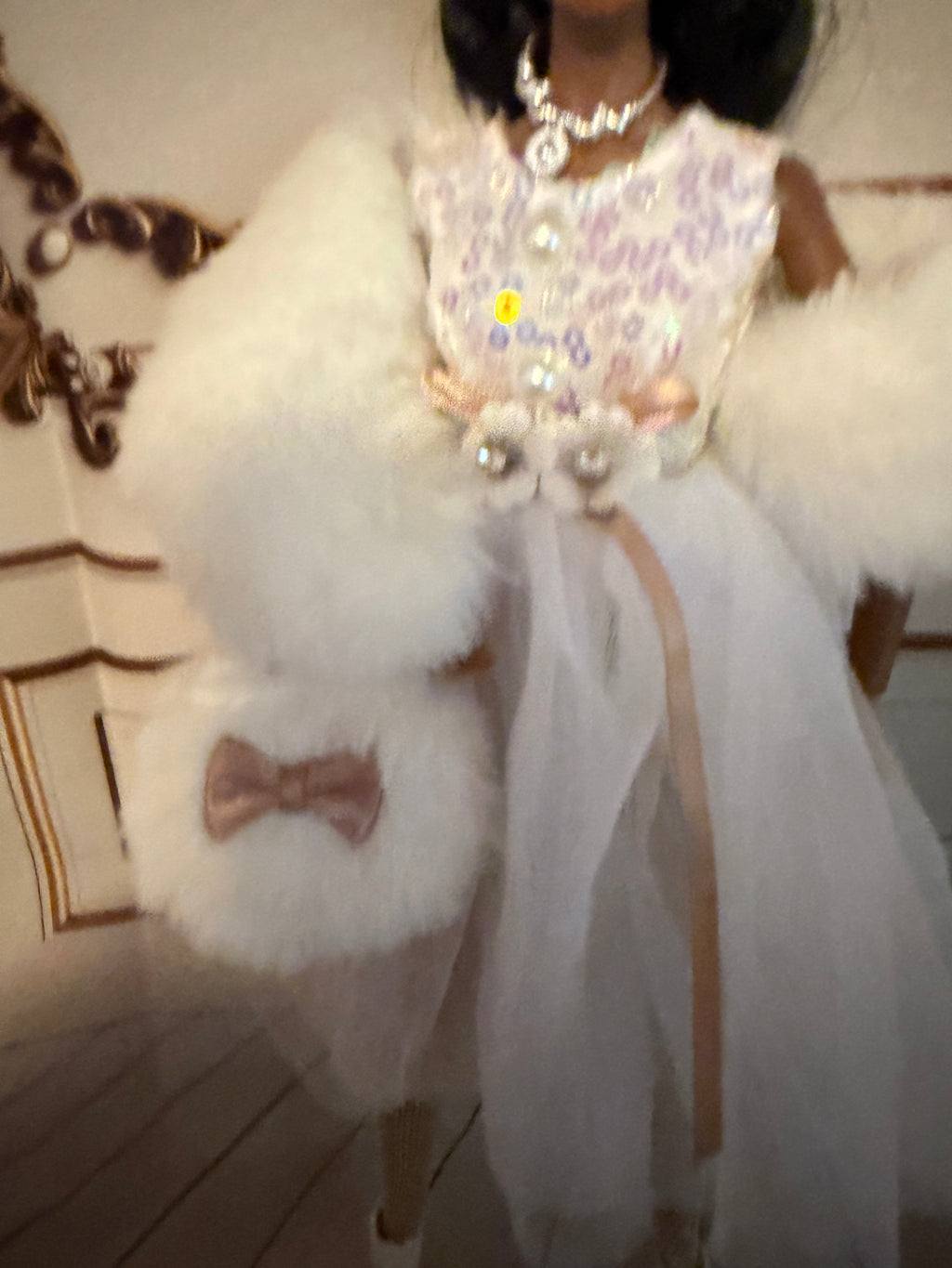 White dress with white shawl, accessories, it’s a complete outfit with a free gift 🎉