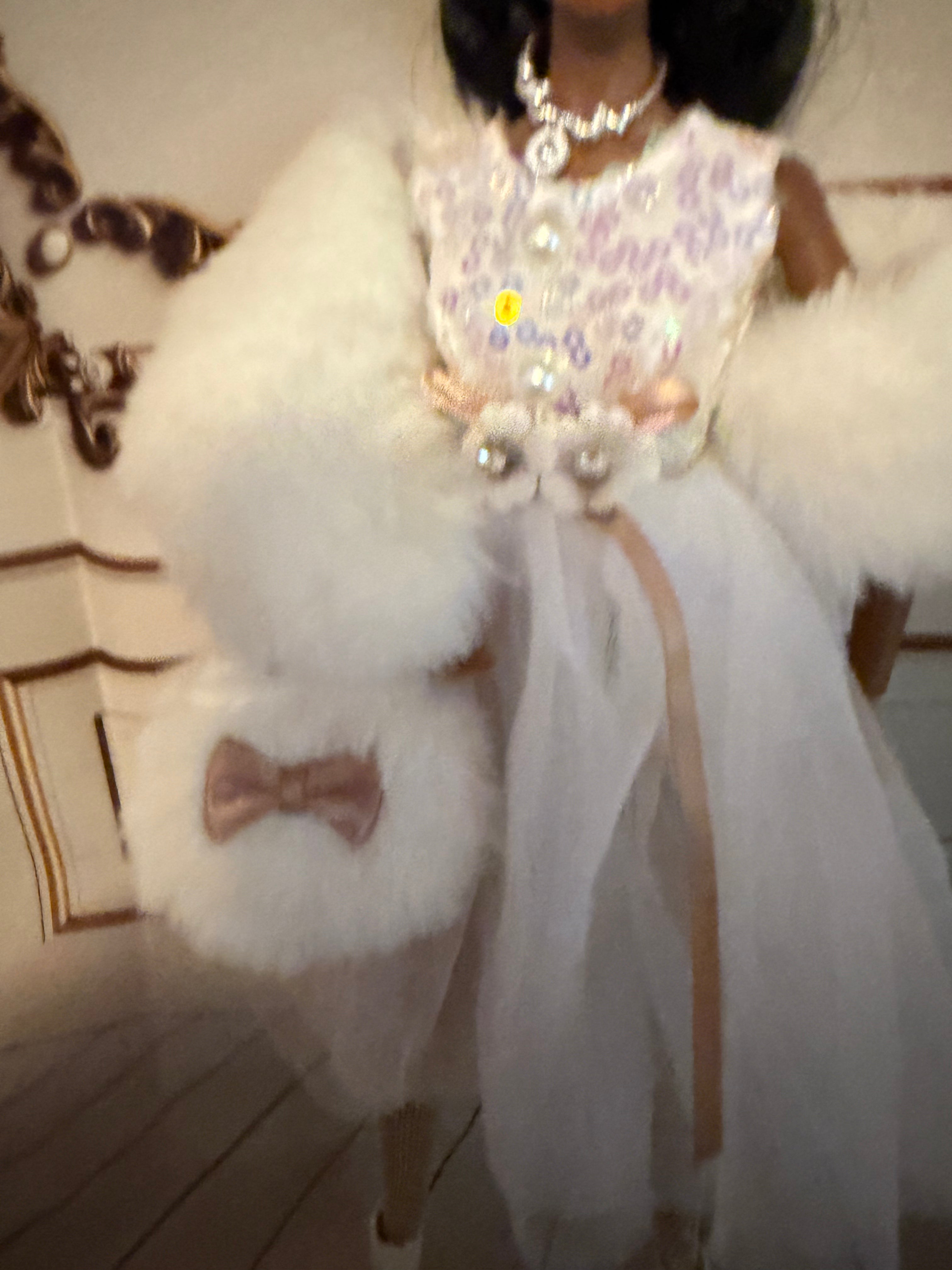 White dress with white shawl, accessories, it’s a complete outfit with a free gift 🎉